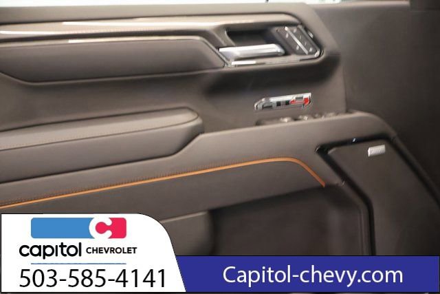 Used 2025 GMC Sierra 1500 AT4 image 12
