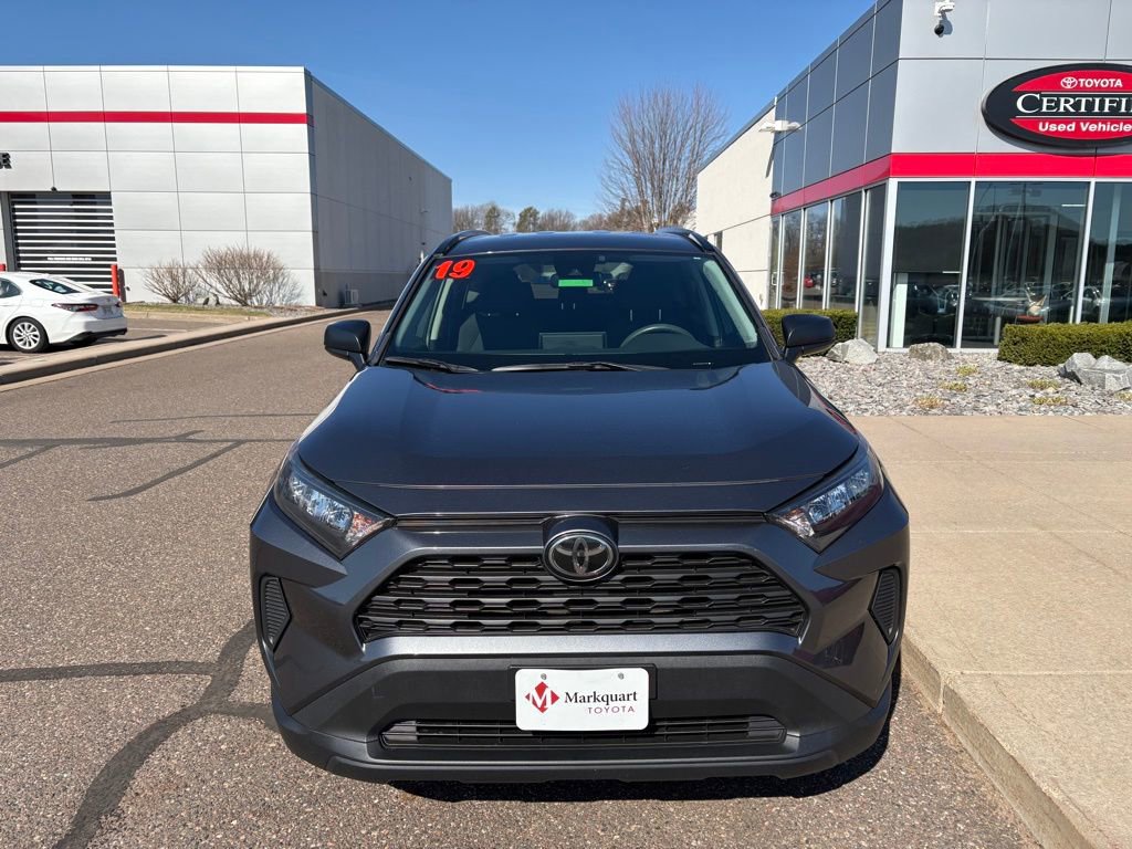 Used 2019 Toyota RAV4 LE w/ Carpet Mat Package image 9