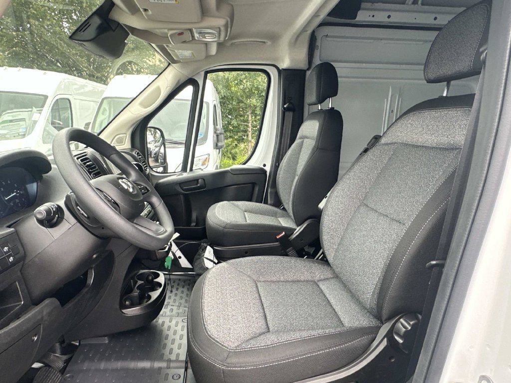 New 2026 RAM ProMaster 2500 w/ Convenience Group FWD image 16