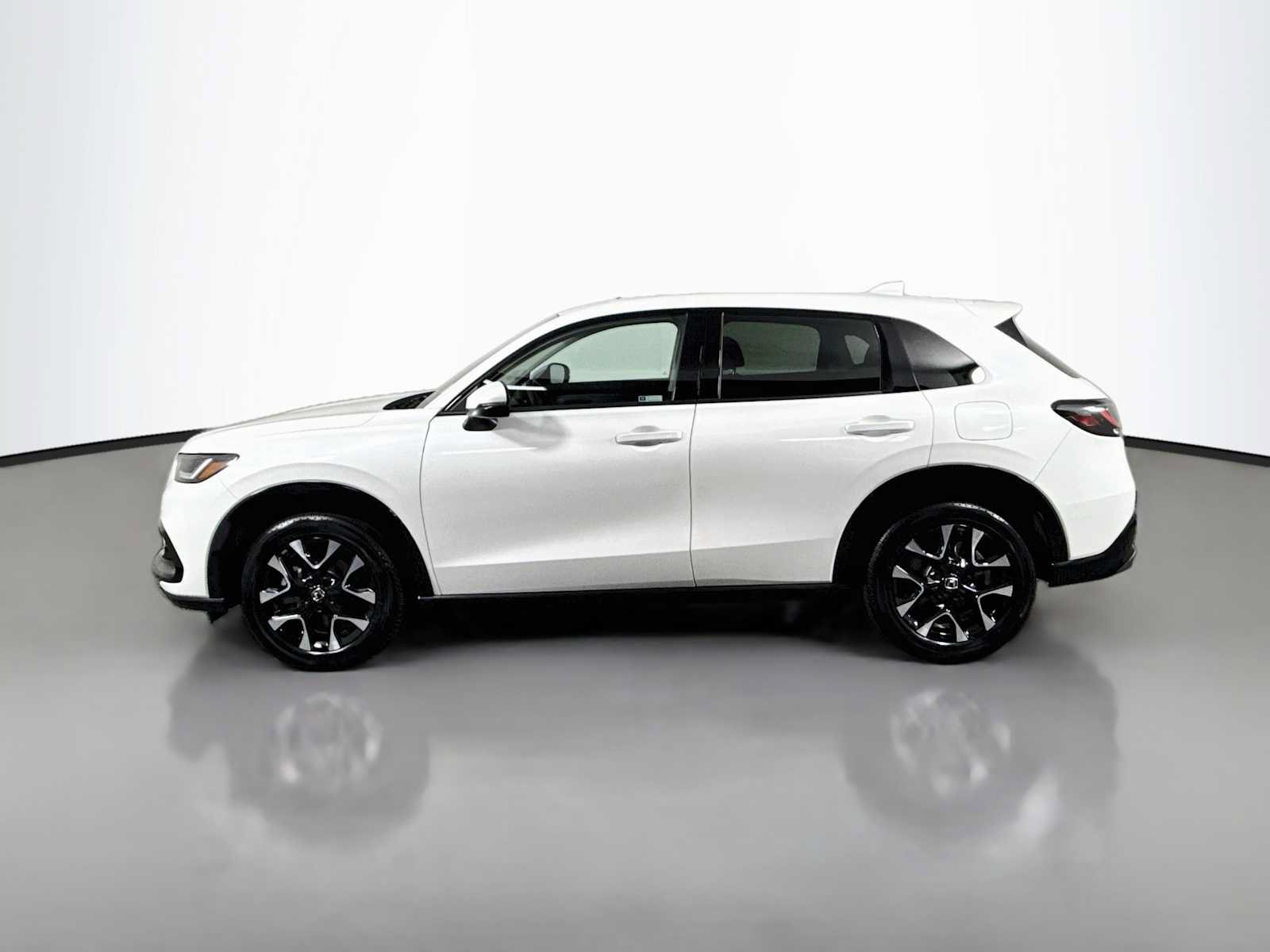 Certified 2026 Honda HR-V EX-L image 4