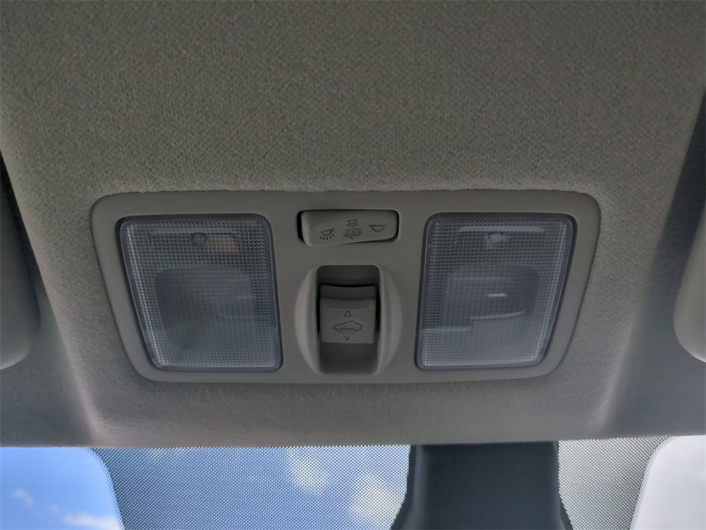 New 2025 Hyundai Venue SEL image 23