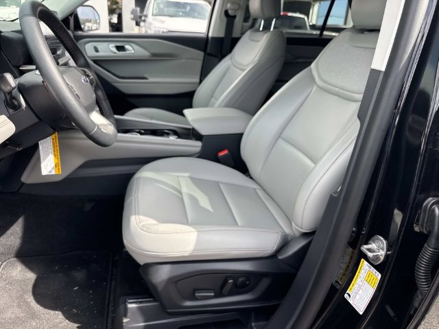 New 2026 Ford Explorer Active w/ Active Comfort Package RWD image 18