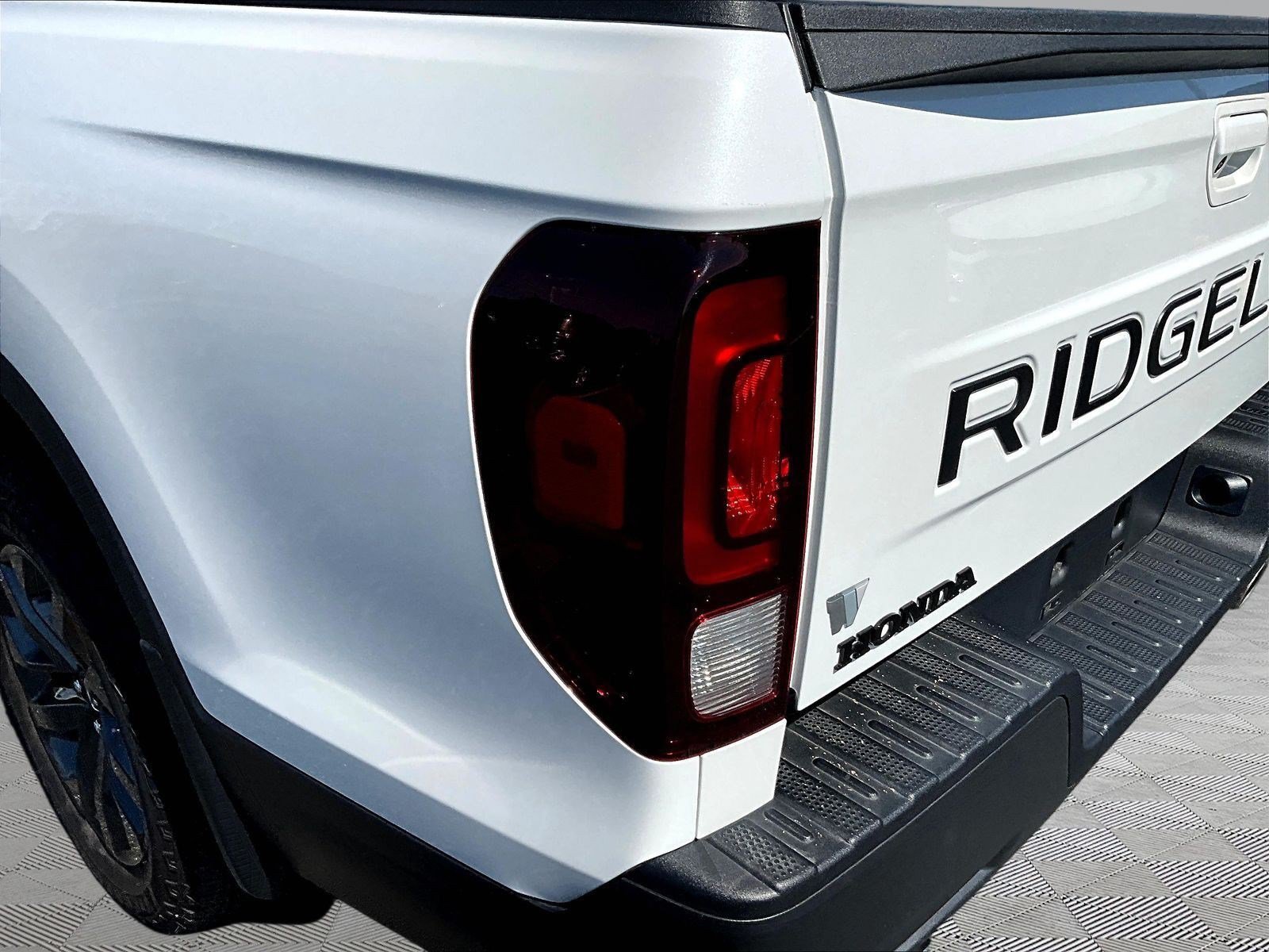 Used 2024 Honda Ridgeline Sport image 24