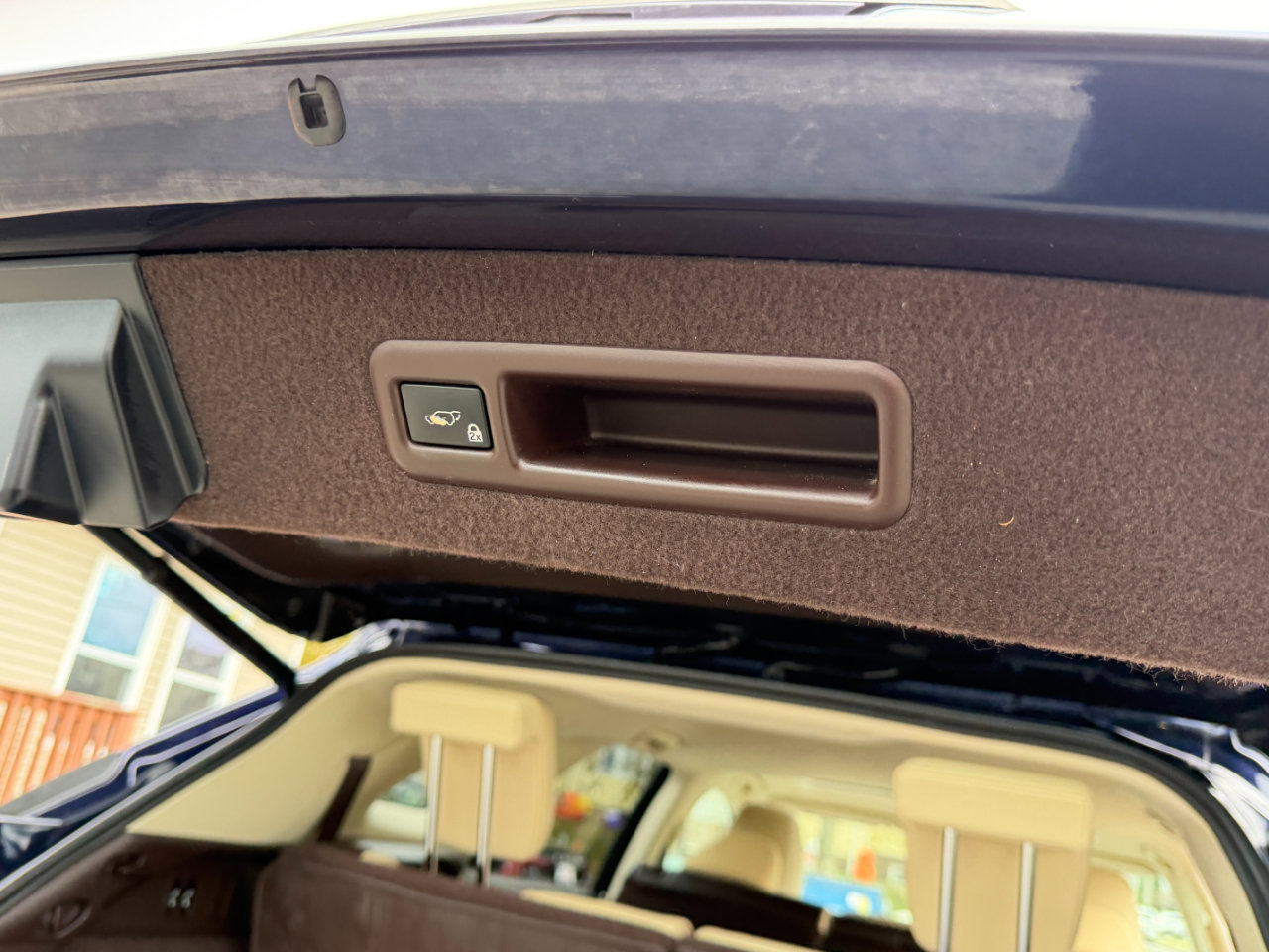 Used 2018 Lexus RX 350L Luxury image 40