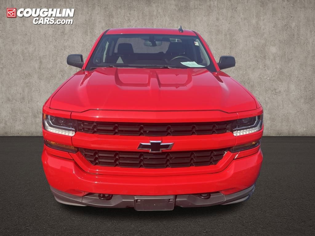 Used 2018 Chevrolet Silverado 1500 Custom w/ Custom Value Package image 6