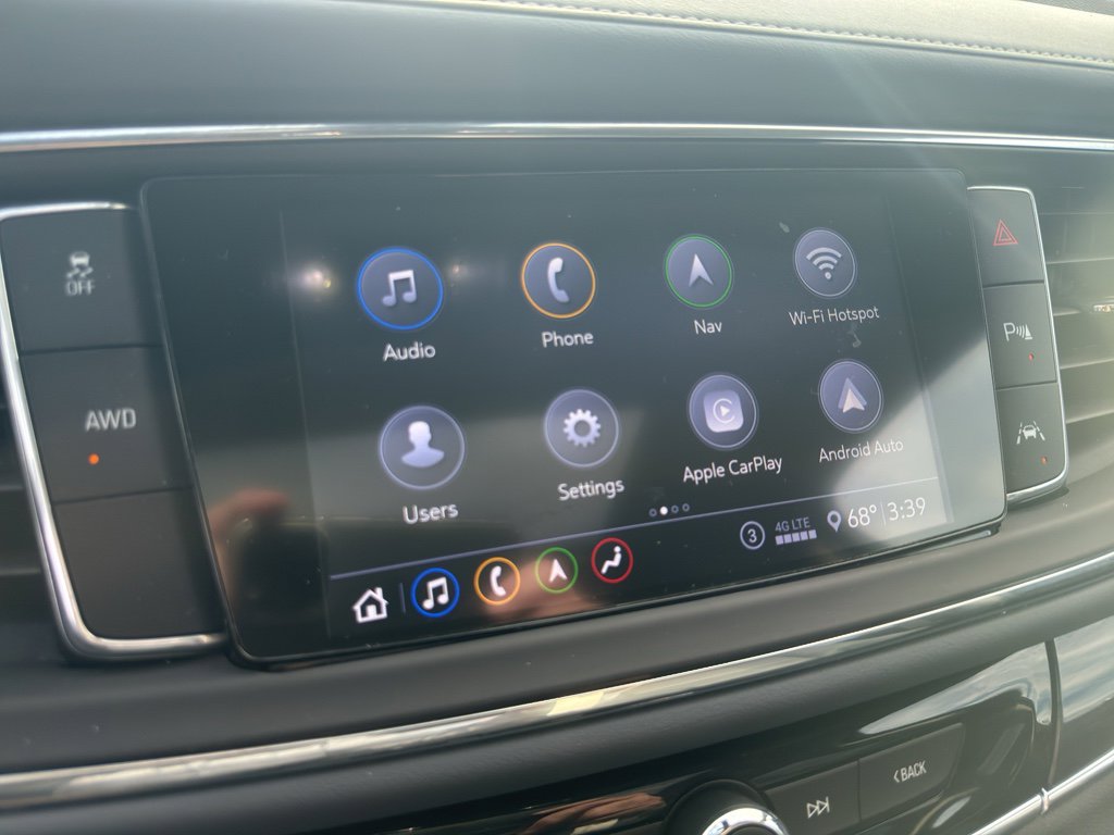 Used 2020 Buick Enclave Premium w/ Sun and Sites Package AWD/4WD image 18