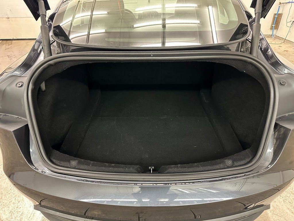 Used 2025 Tesla Model 3 Long Range image 17