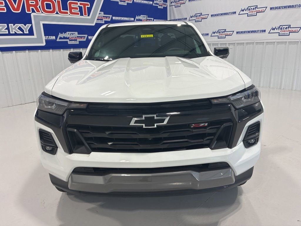 New 2025 Chevrolet Colorado Z71 w/ Midnight Edition AWD/4WD image 17