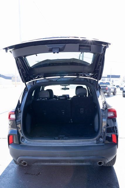 Used 2025 Ford Escape ST-Line image 10