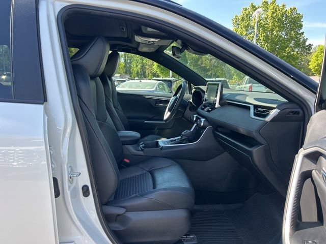 Used 2022 Toyota RAV4 XSE image 19