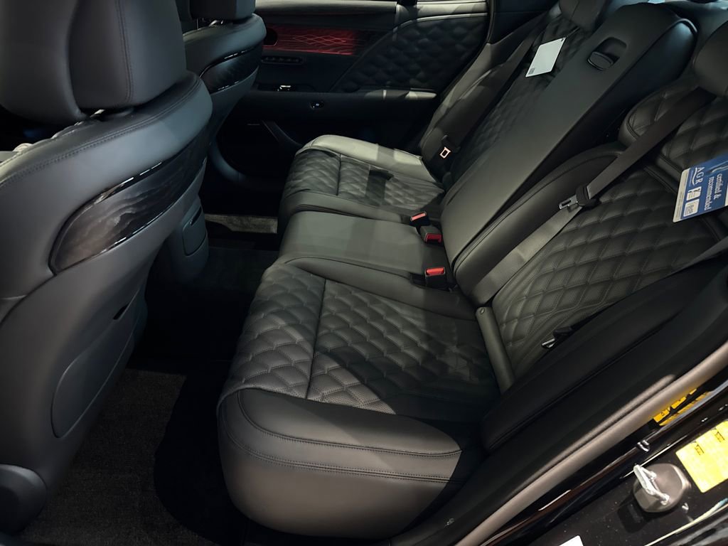 New 2026 Genesis G90 3.5T Prestige image 18
