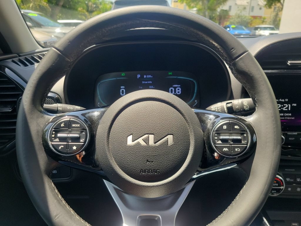 Certified 2025 Kia Soul EX FWD image 21