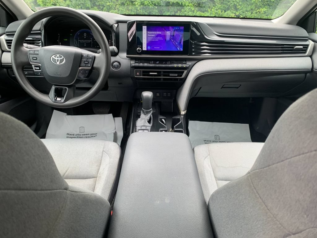 Used 2025 Toyota Camry LE w/ Convenience Package FWD image 16