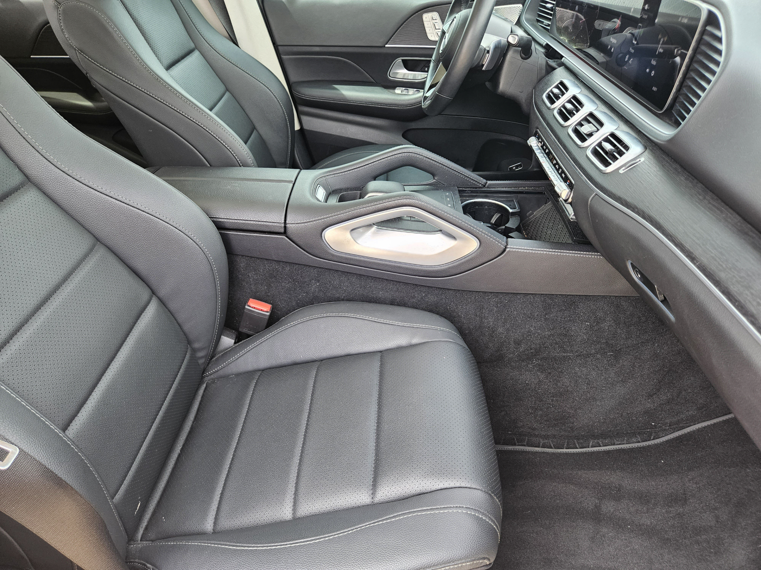 Used 2024 Mercedes-Benz GLE 450 4MATIC image 6