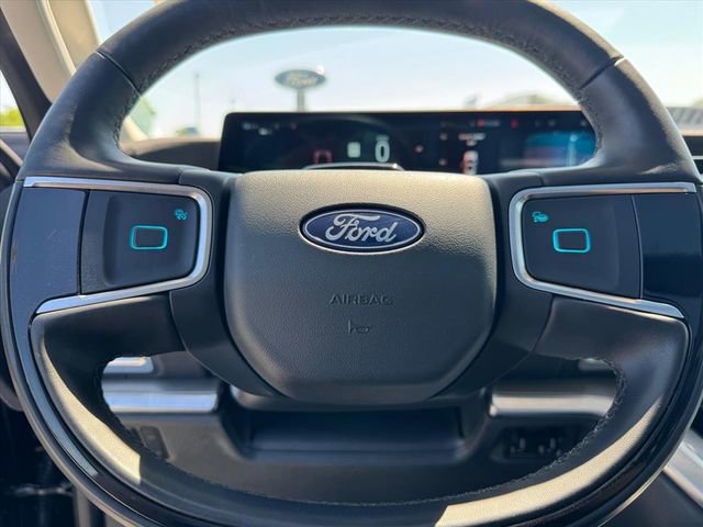 Used 2025 Ford Expedition Max Platinum AWD/4WD image 21