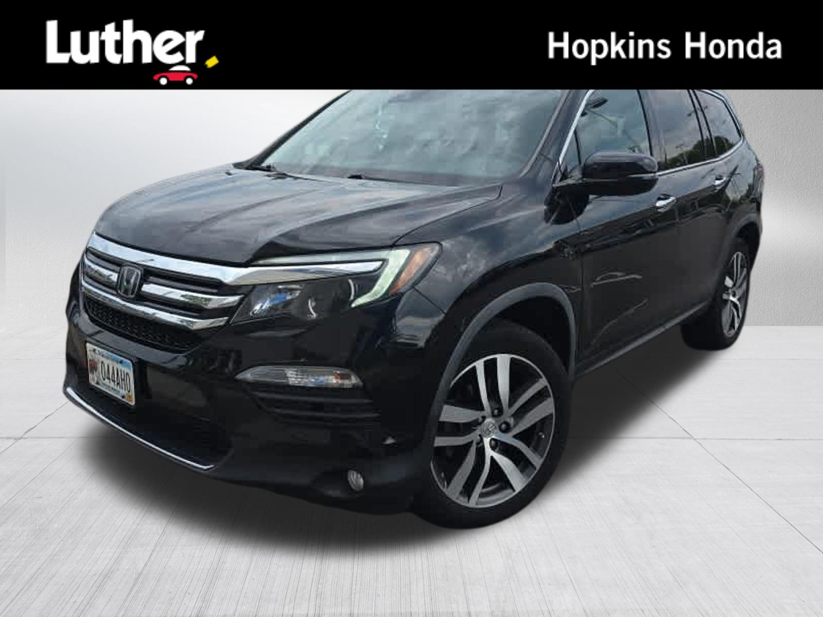 Used 2018 Honda Pilot Touring video 1