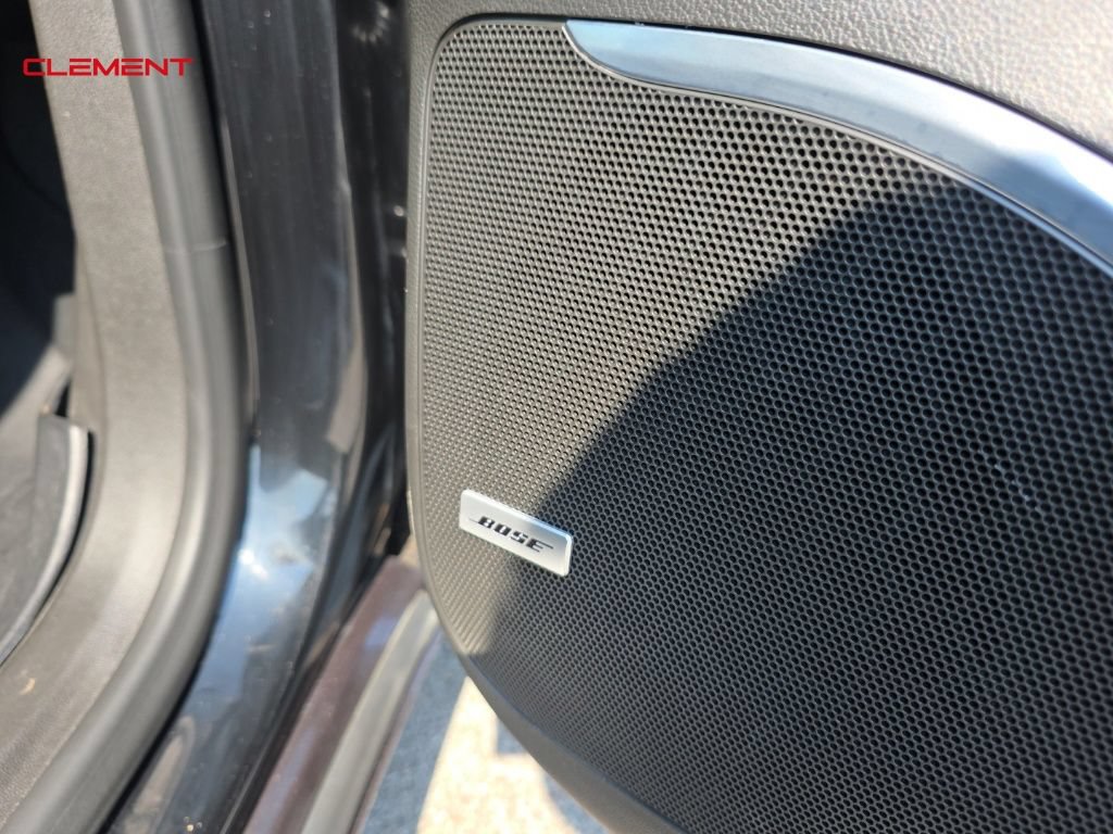 Used 2022 Buick Enclave Premium w/ Surround and Sites Package FWD image 36