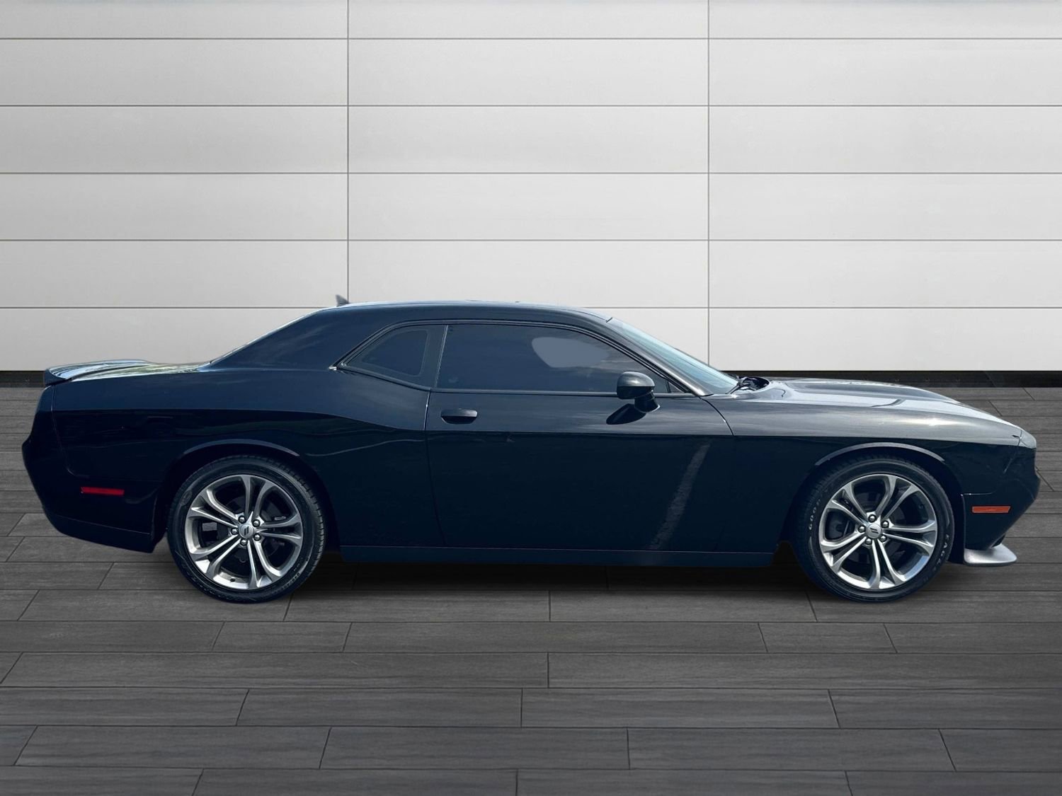 Used 2021 Dodge Challenger GT w/ Plus Package RWD image 3