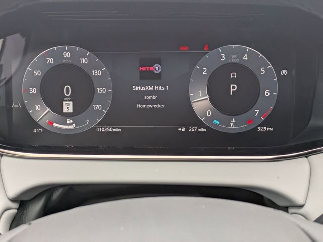 Used 2026 Land Rover Range Rover Evoque S image 8