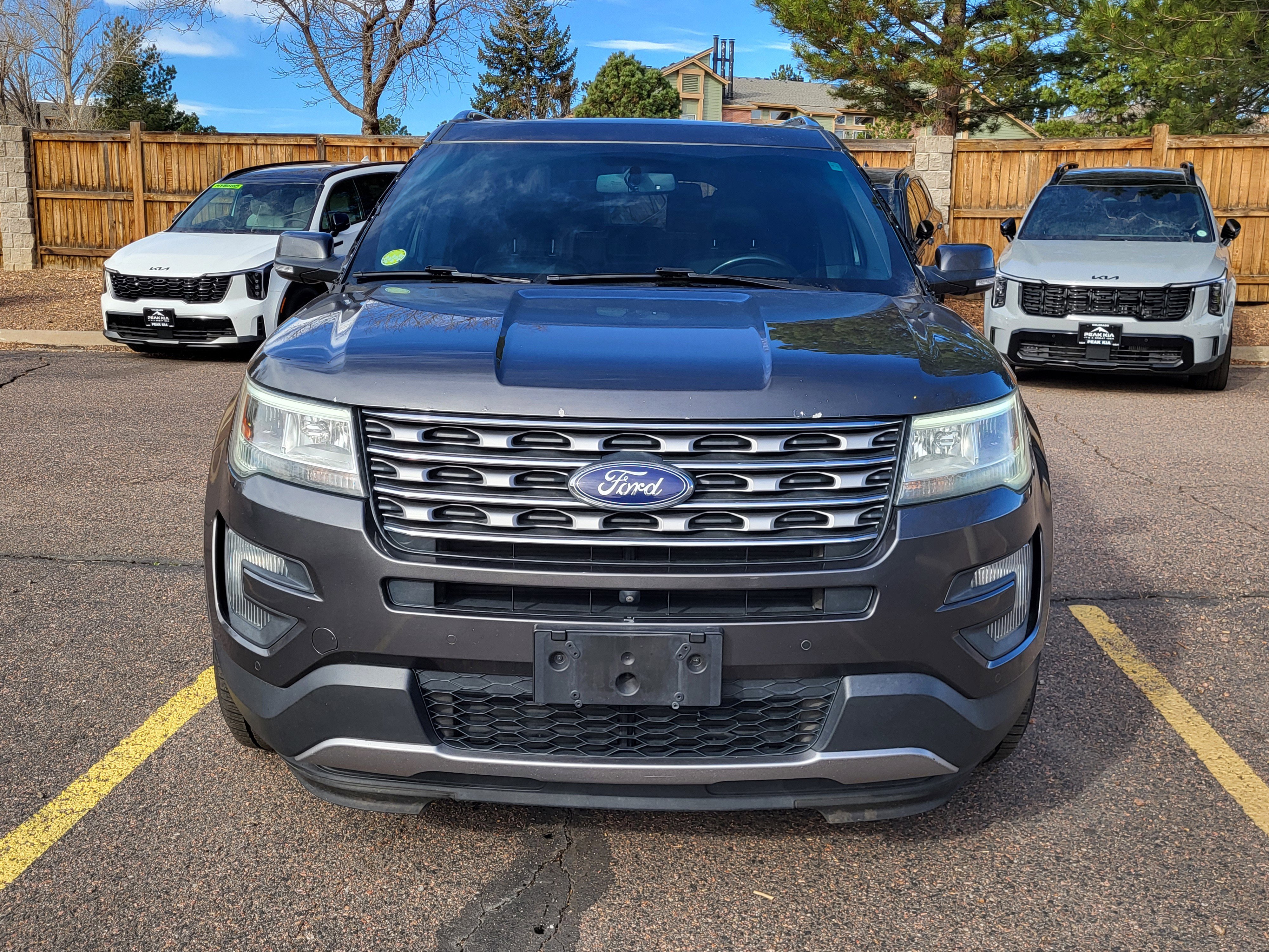 Used 2016 Ford Explorer Limited image 5