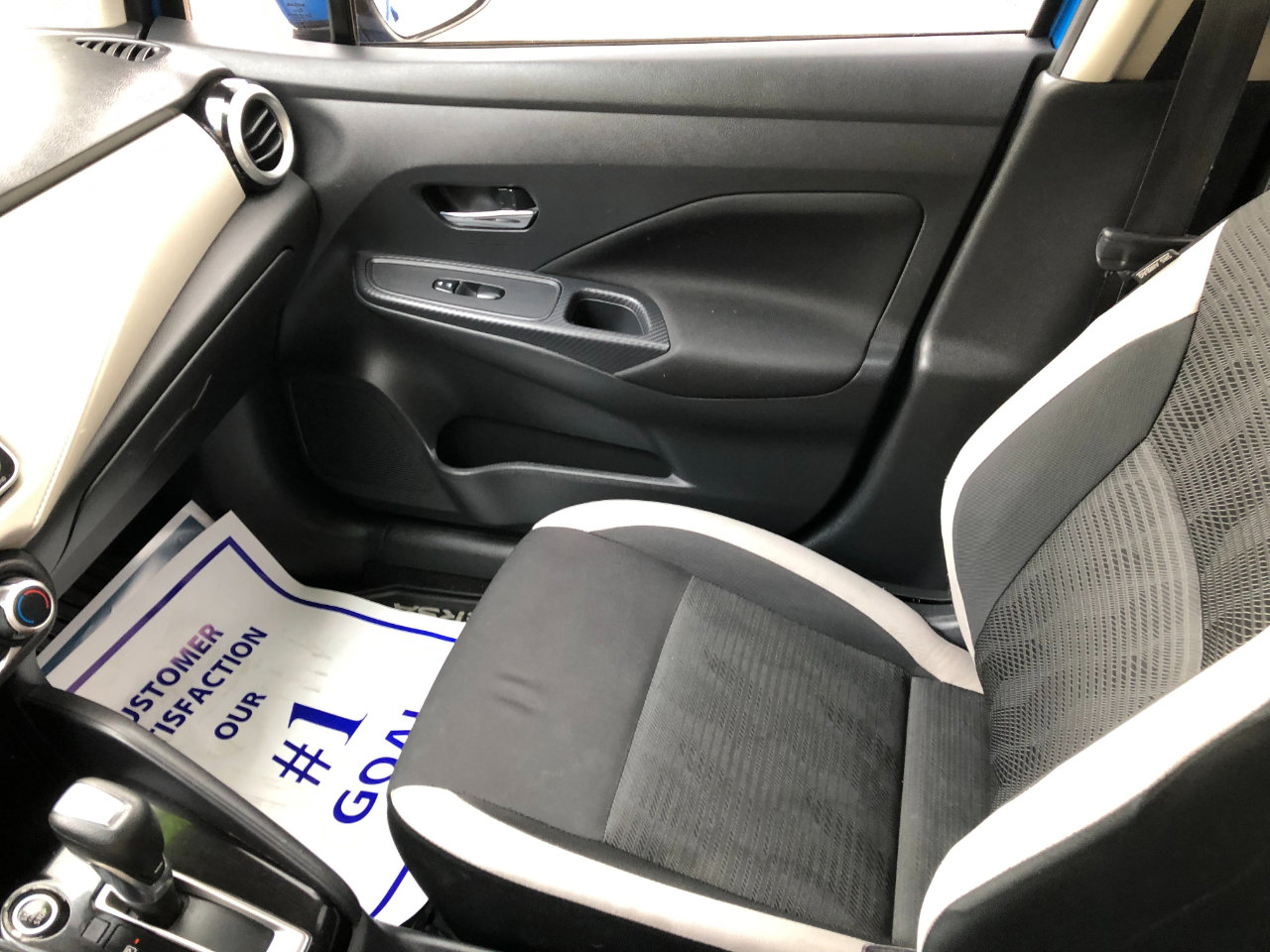 Used 2021 Nissan Versa SV image 18
