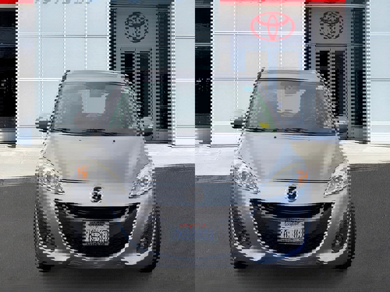 Used 2015 MAZDA MAZDA5 Grand Touring image 2