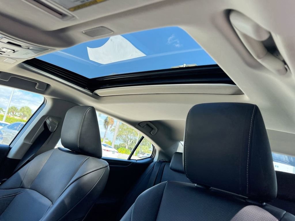 Certified 2024 Lexus ES 350 w/ Premium Package image 18