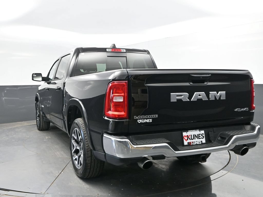 Used 2025 RAM 1500 Laramie AWD/4WD image 8