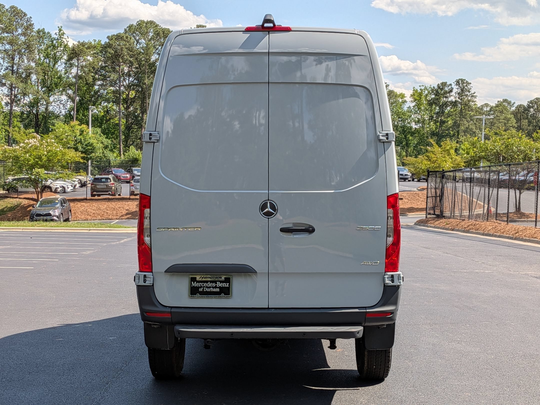 New 2025 Mercedes-Benz Sprinter 2500 image 9