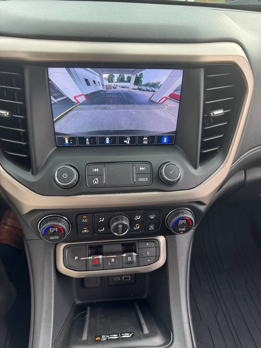 Used 2022 GMC Acadia Denali w/ Black Diamond Edition AWD/4WD image 14