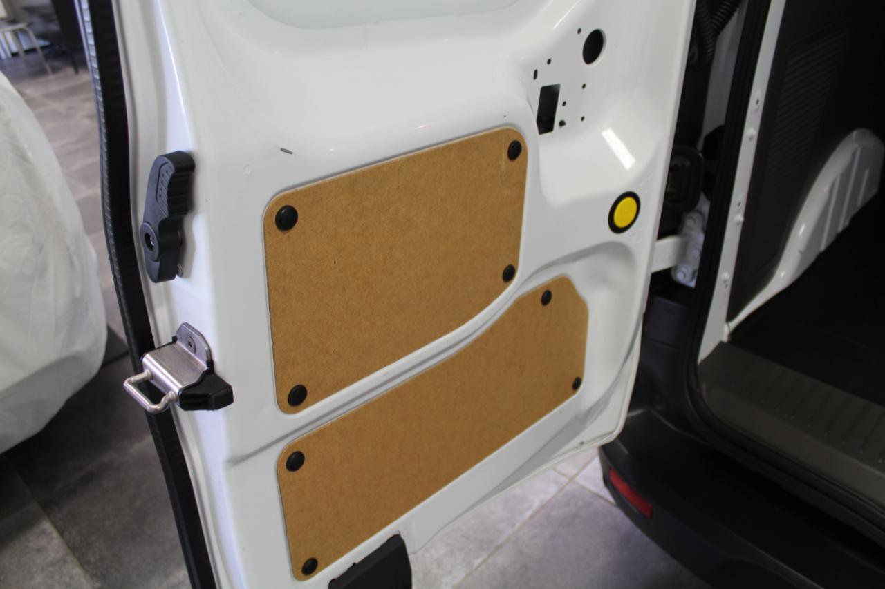 Used 2022 Ford Transit Connect XL image 27