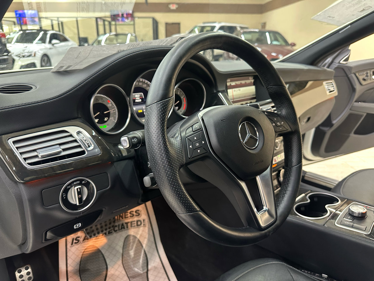 Used 2014 Mercedes-Benz CLS 550 4MATIC w/ Premium 1 Package image 19