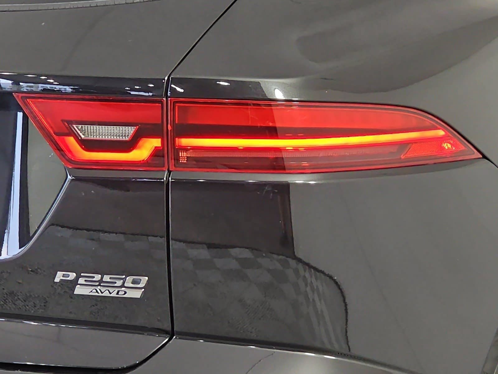 Used 2018 Jaguar E-PACE S AWD/4WD image 31