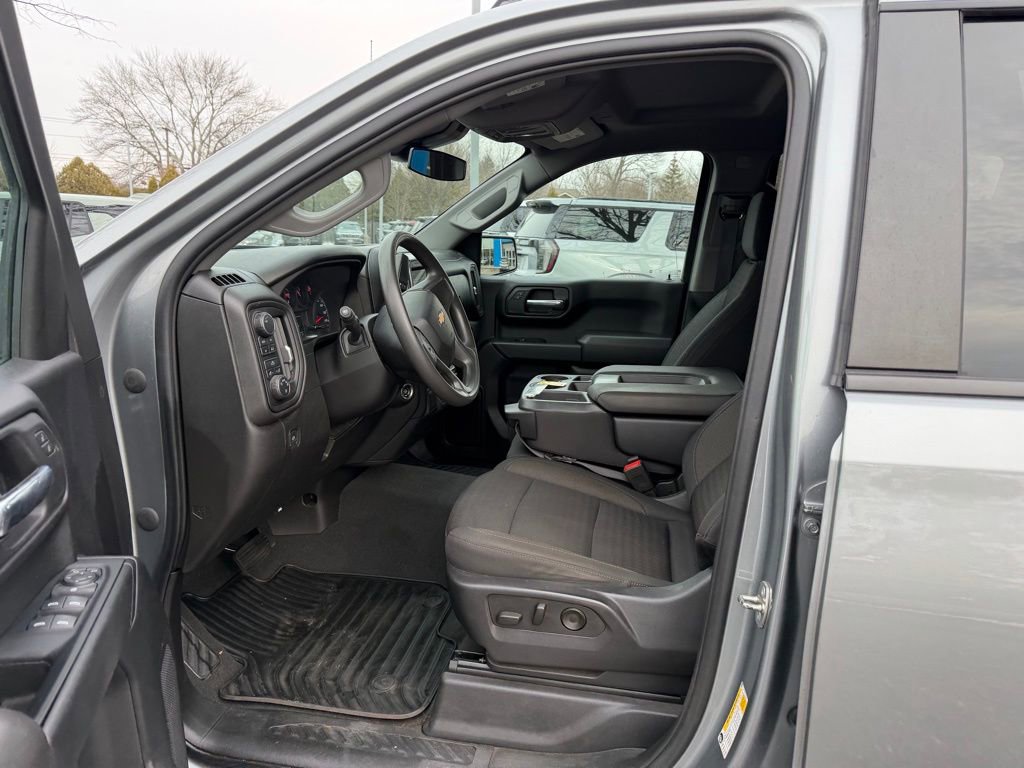 Used 2023 Chevrolet Silverado 1500 Custom w/ LPO, Dark Essentials Package image 11