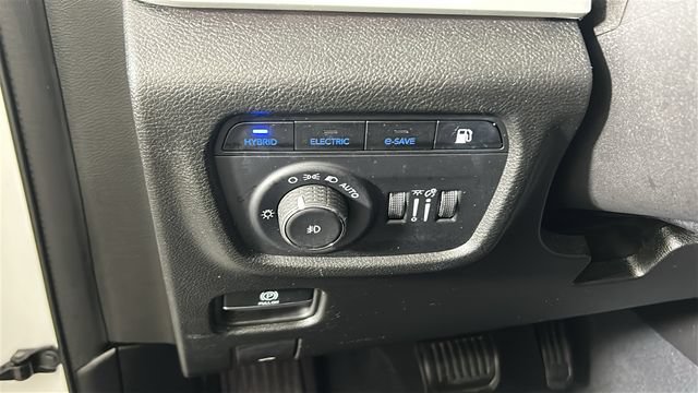 Used 2023 Jeep Grand Cherokee 4WD 4xe image 19