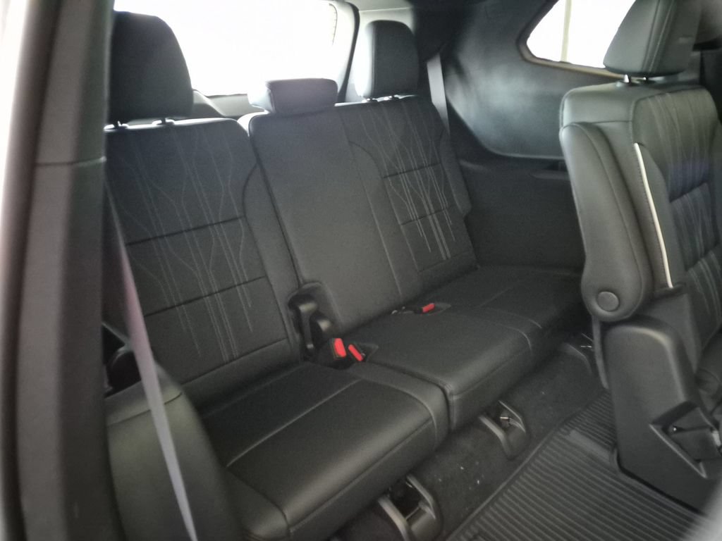 New 2027 Buick Enclave Avenir w/ LPO, Floor Liner Package AWD/4WD image 35