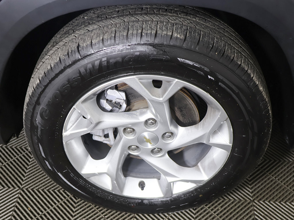 Used 2024 Chevrolet Trax LS w/ LS Convenience Package FWD image 15