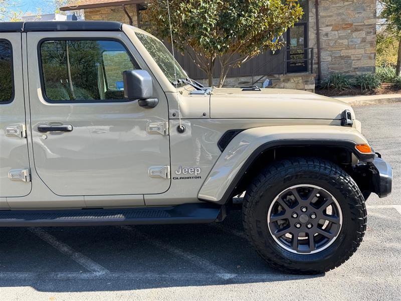 Used 2022 Jeep Gladiator Overland w/ Popular Equipment Package AWD/4WD image 8