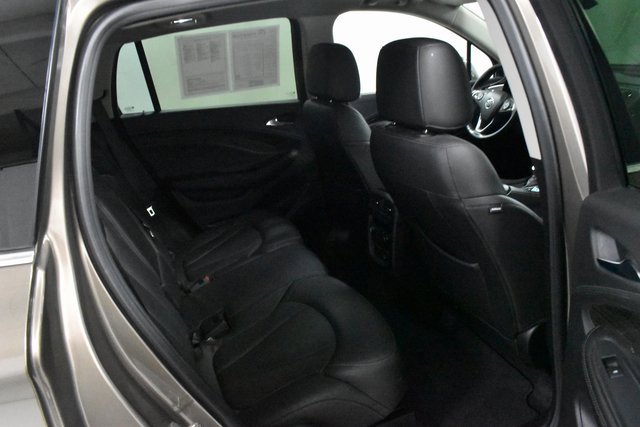 Used 2019 Buick Envision Essence image 17