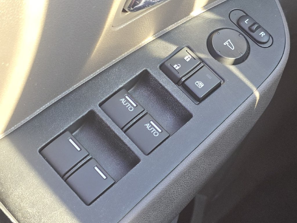 Used 2016 Honda Odyssey SE image 19