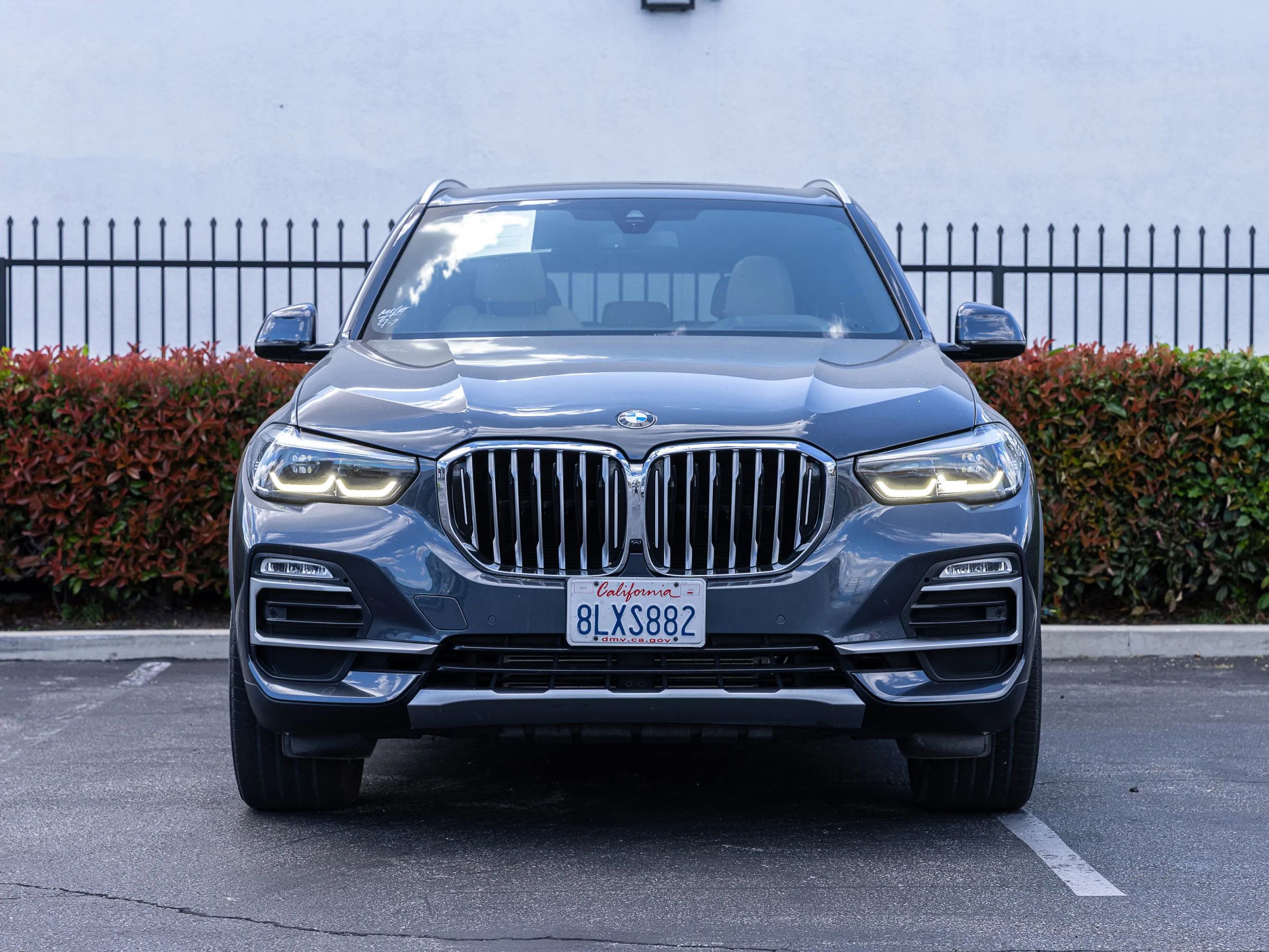Used 2019 BMW X5 xDrive40i w/ Premium Package 2 image 2