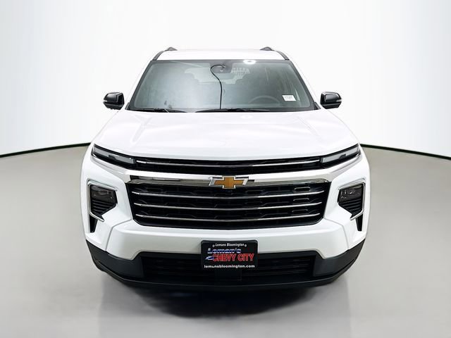 New 2026 Chevrolet Traverse LT w/ Driver Confidence Package image 2