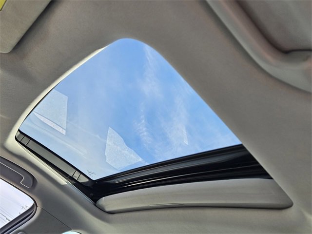 Used 2016 Acura TLX image 18