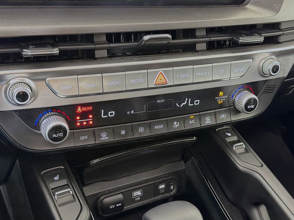 Used 2025 Kia Telluride S image 20