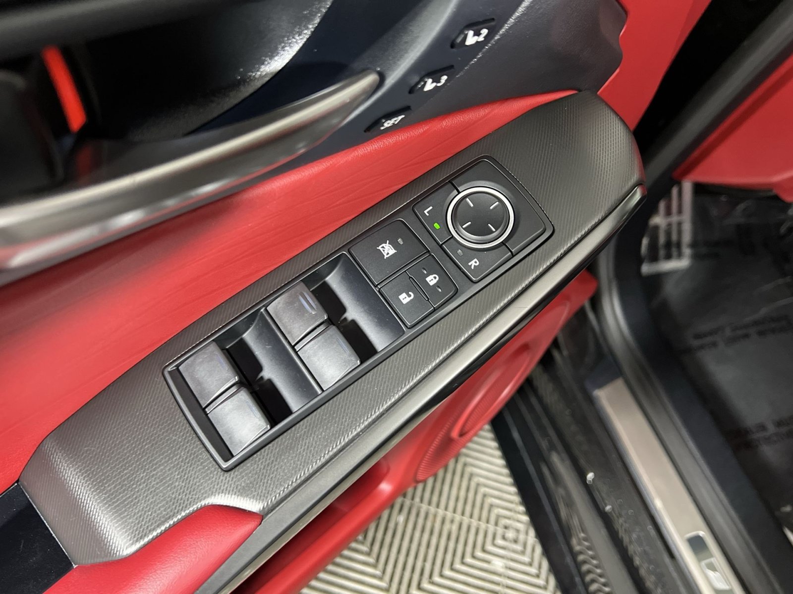 Used 2023 Lexus IS 350 F Sport AWD/4WD image 12