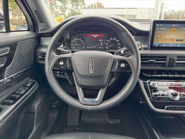 Used 2022 Lincoln Corsair AWD w/ Premium Package image 18