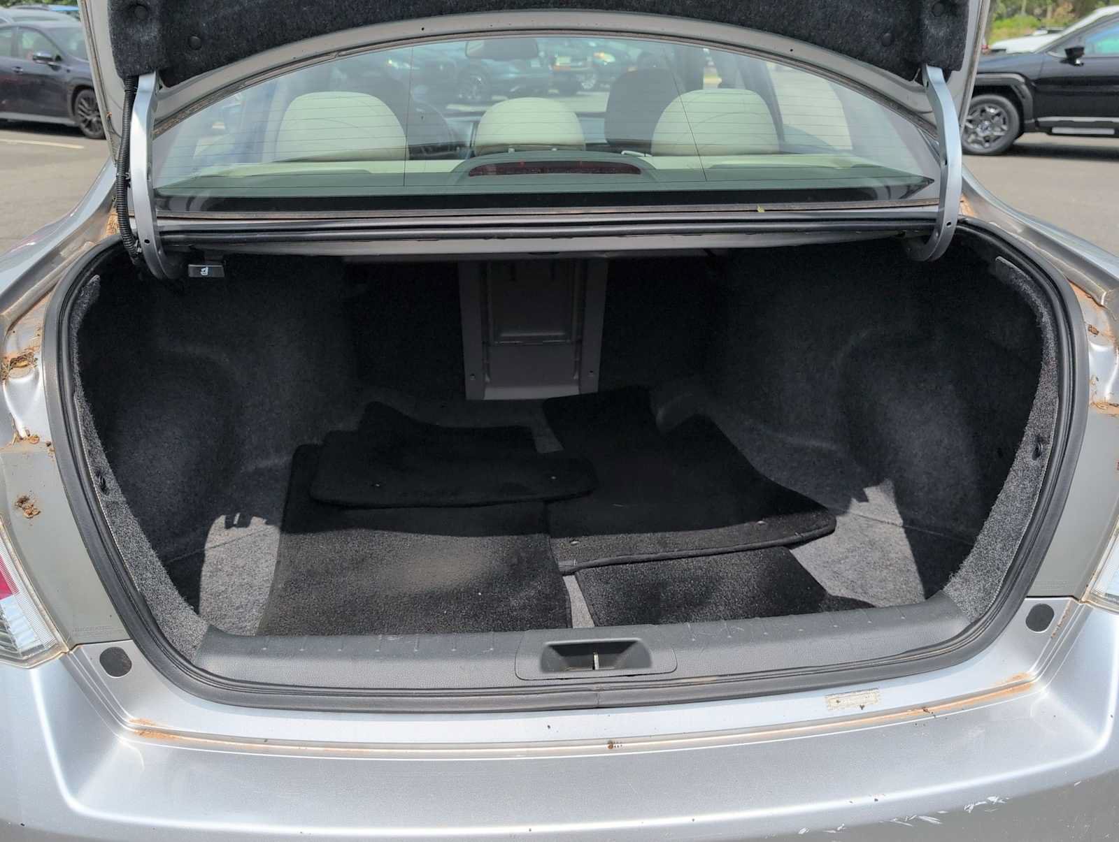 Used 2011 Honda Accord EX-L image 29