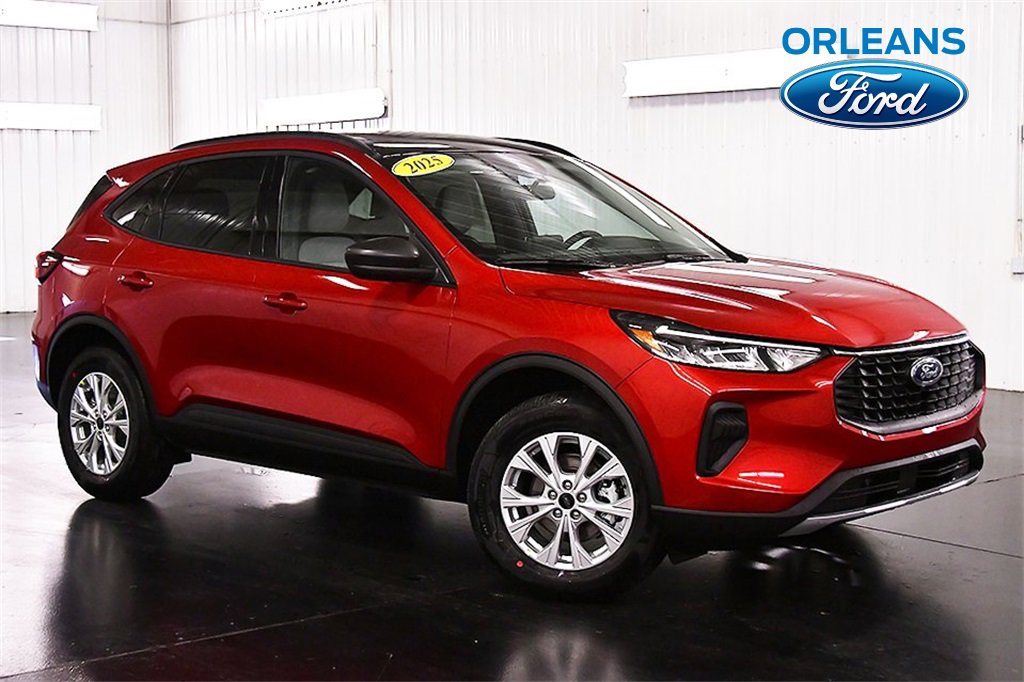 New 2025 Ford Escape Active w/ Cold Weather Package