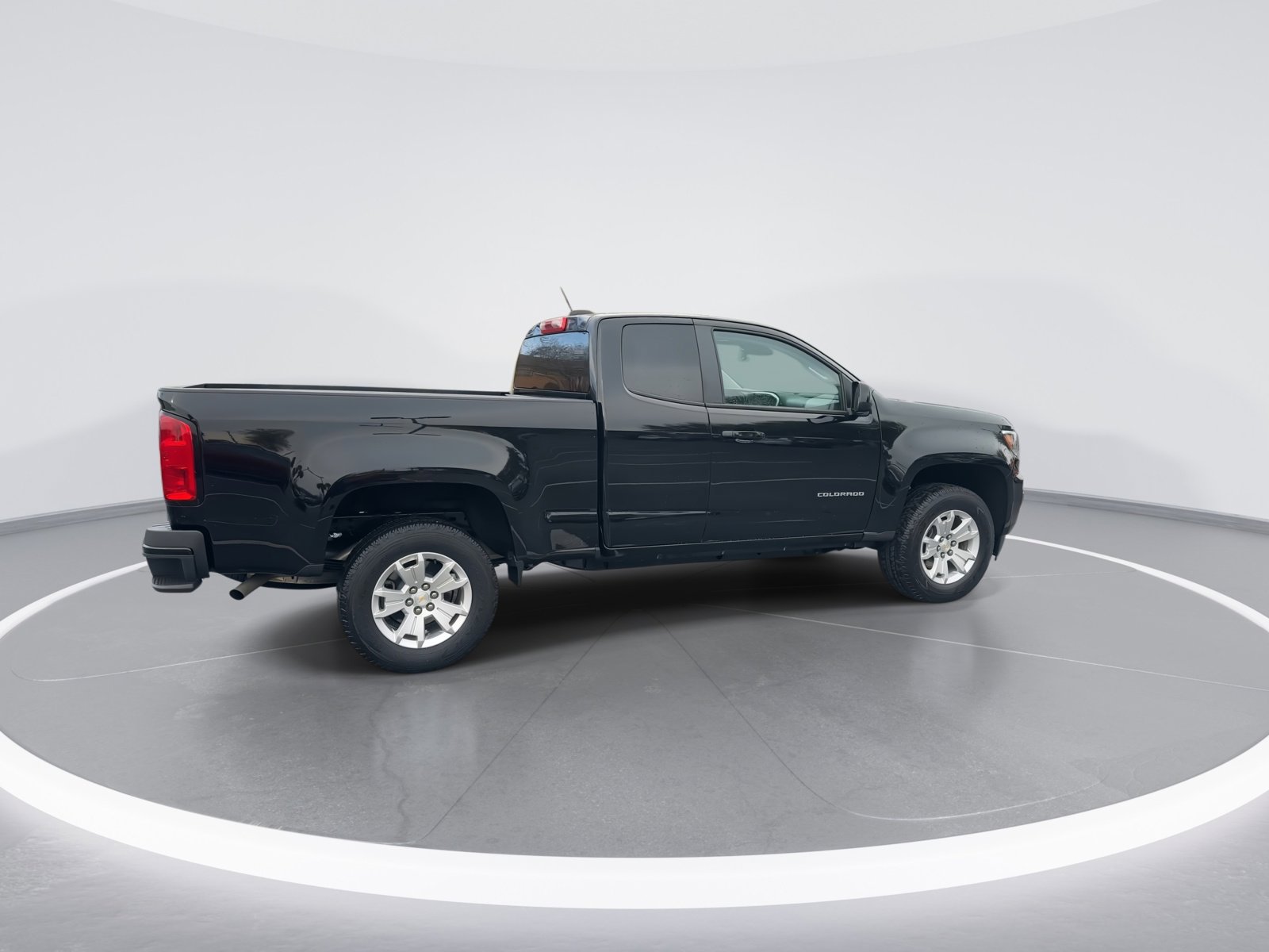 Used 2022 Chevrolet Colorado LT w/ Fleet Safety Package image 9