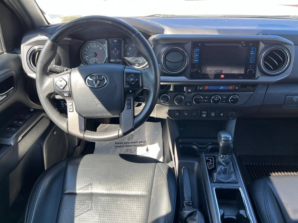 Certified 2018 Toyota Tacoma TRD Off-Road AWD/4WD image 31
